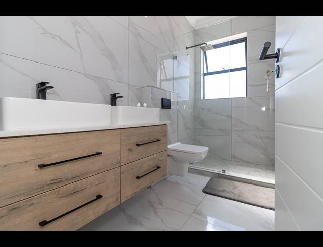 3 BEDROOM HOUSE FOR SALE IN SANDOWN